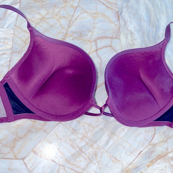 2 Pc Bombshell Set: 32C Bra and Small Panty Faux Leather Purple Red Lace RARE - Picture 5 of 14